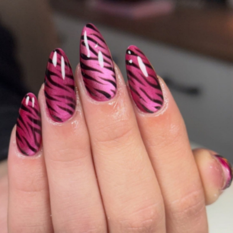 Nail Art Zebra Design - 24 faux ongles à presser, motif